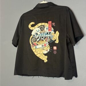 Romwe black cropped Graphic button down Shirt skull and cat size large